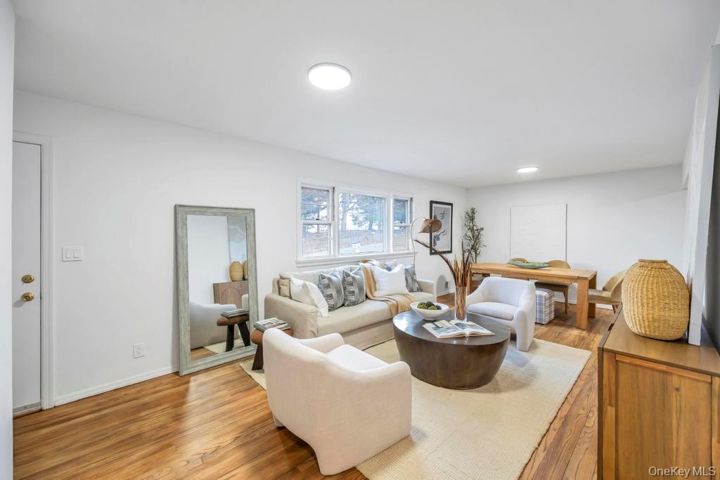 #5 photo, 4 Washington Avenue, Smithtown , NY 11787