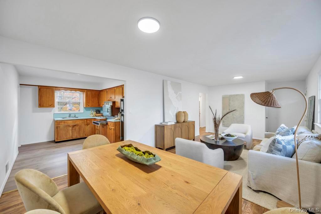 #7 photo, 4 Washington Avenue, Smithtown , NY 11787