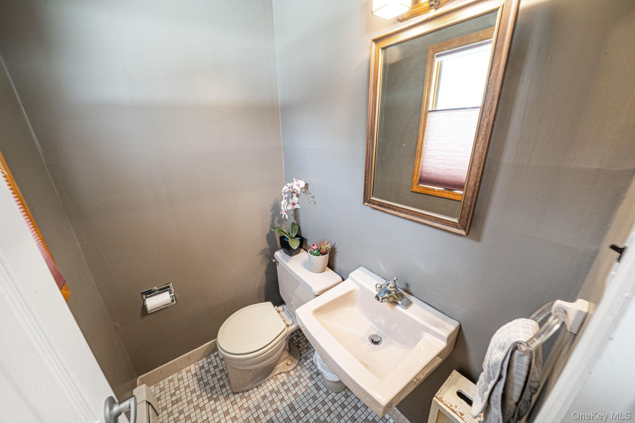 #16 photo, 293 Marlin Street, Dix Hills , NY 11746