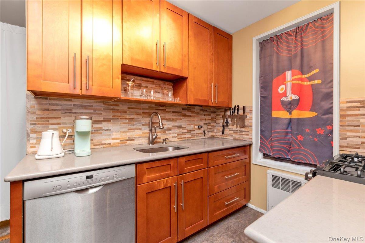 #8 photo, 80-35 Springfield Blvd, Oakland Gardens , NY 11364