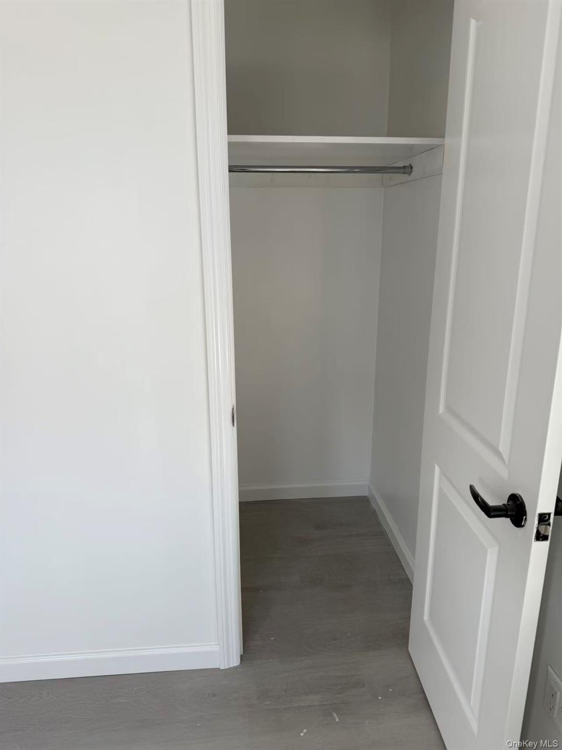 #6 photo, 4014 190th St Street, Bayside , NY 11358