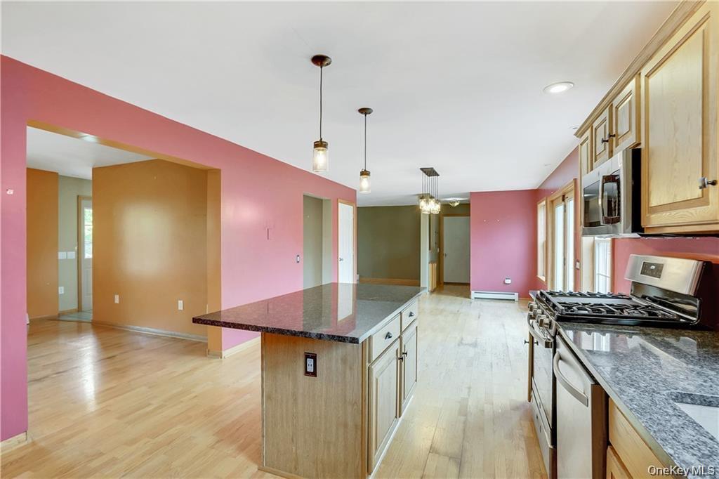 #10 photo, 1 Tomkins Avenue, Stony Point , NY 10980