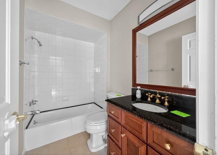 #14 photo, 301 Kensington Way, Mount Kisco , NY 10549