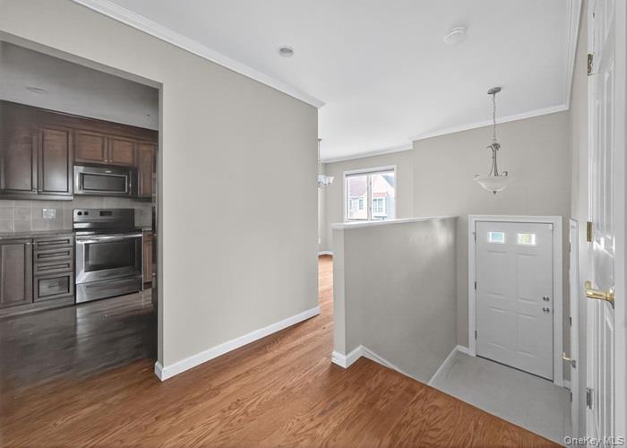 #4 photo, 301 Kensington Way, Mount Kisco , NY 10549