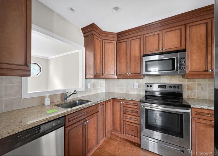 #7 photo, 301 Kensington Way, Mount Kisco , NY 10549