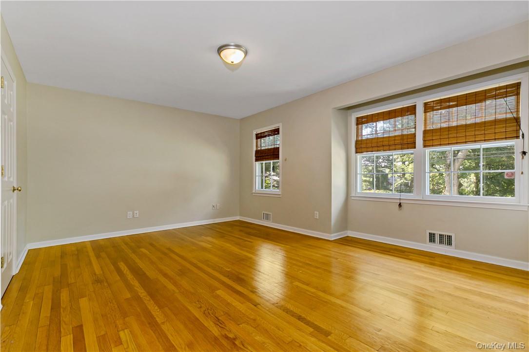 #6 photo, 46 Hemlock Drive, Sleepy Hollow , NY 10591