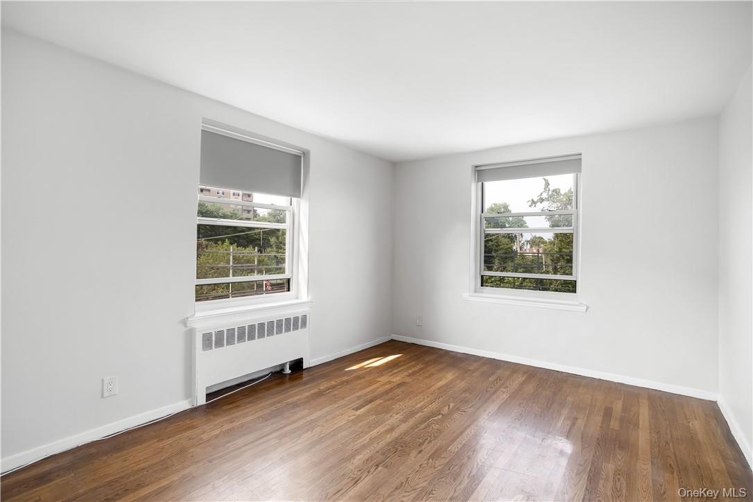 #10 photo, 730 Pelham Road, New Rochelle , NY 10805