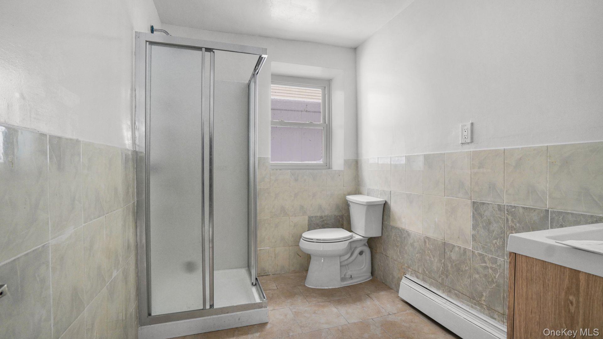 #19 photo, 3412 Hunter Avenue, Бронкс ‖ Bronx , NY 10475