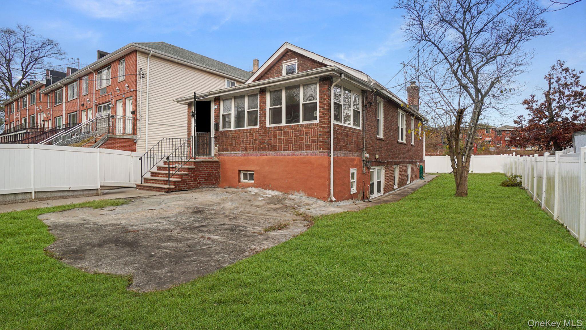 #2 photo, 3412 Hunter Avenue, Bronx , NY 10475