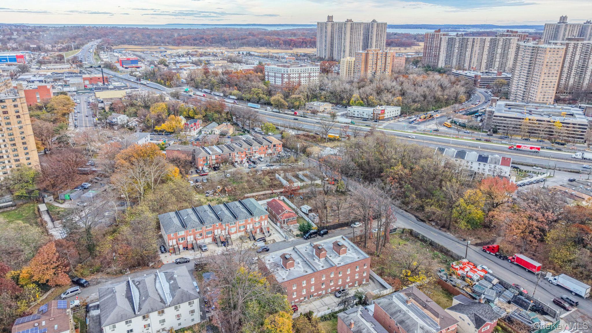 #9 photo, 3412 Hunter Avenue, Bronx , NY 10475