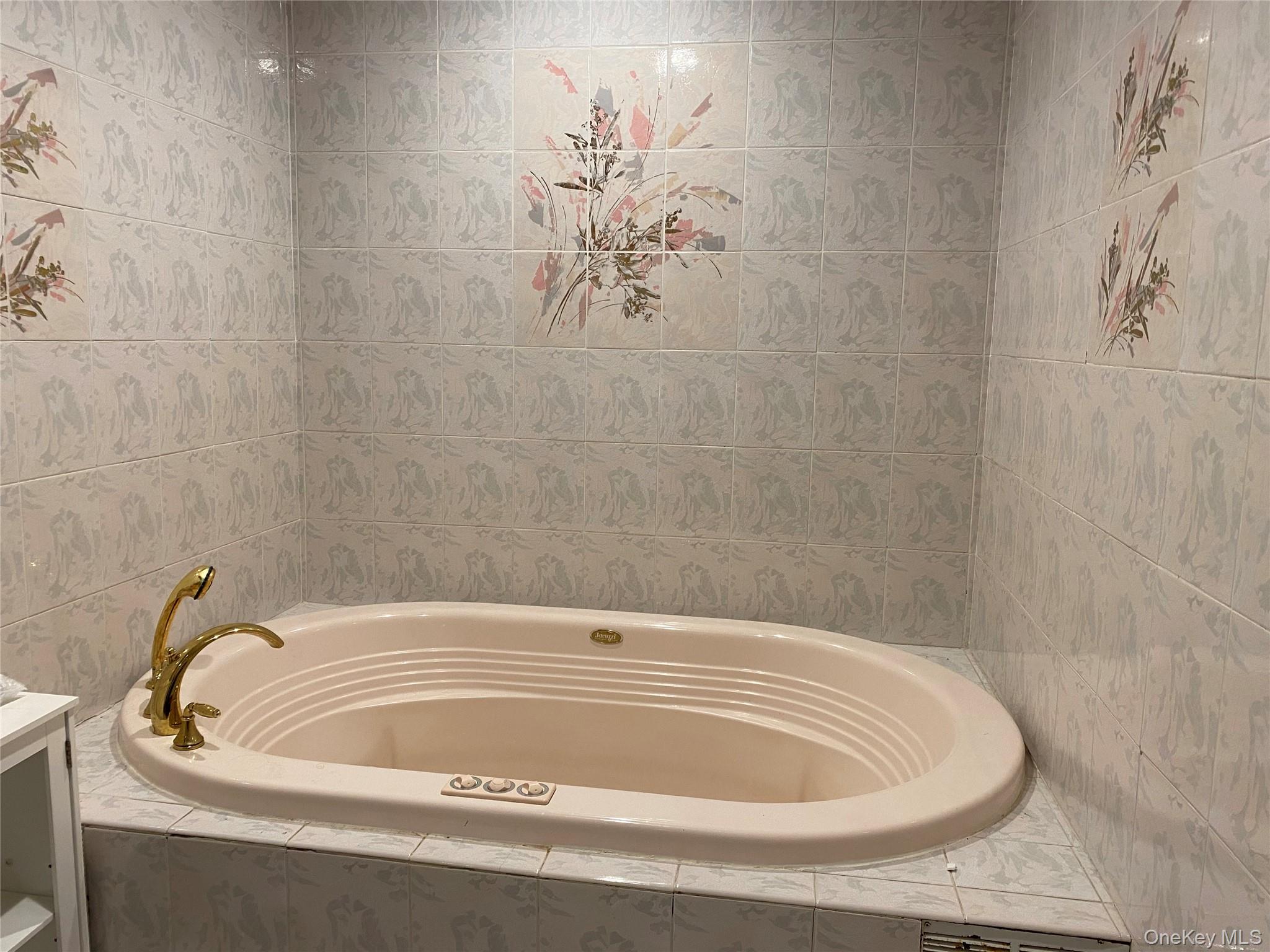 #17 photo, 19 Cascade Lake Road, Warwick , NY 10990