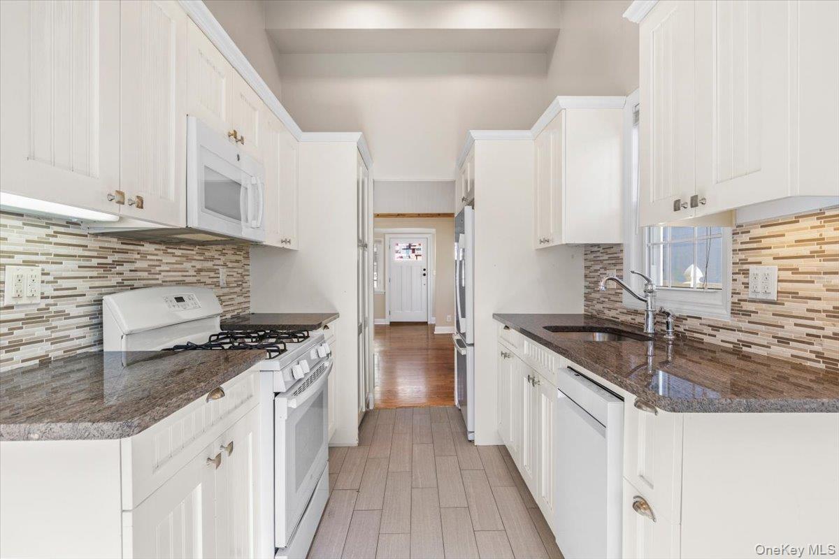 #13 photo, 12 Ridgeland Terrace, Rye , NY 10580