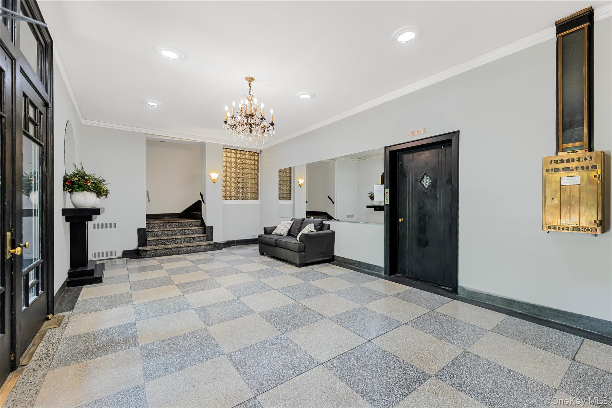 #18 photo, 306 E Mosholu Parkway, Bronx , NY 10458