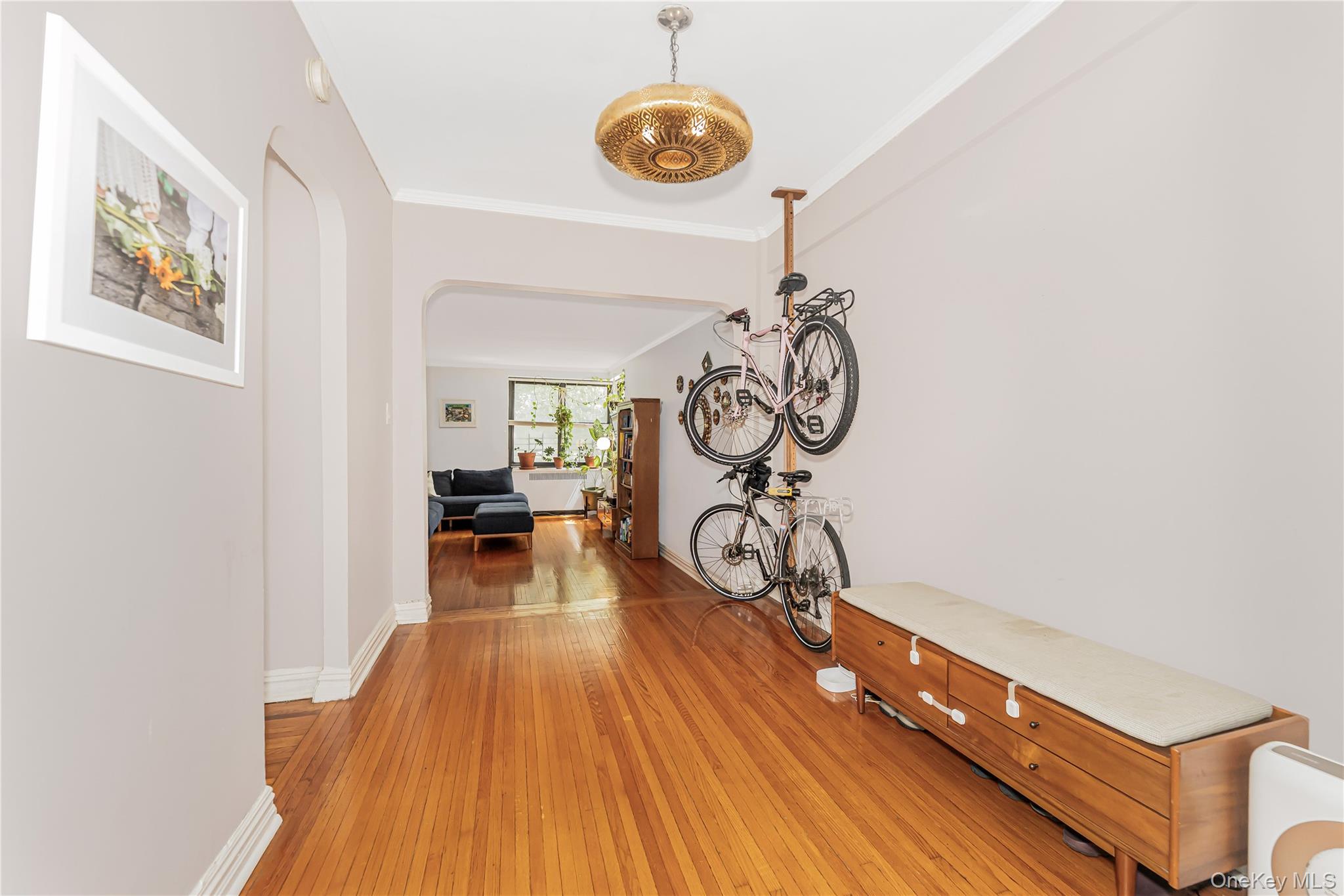 #9 photo, 306 E Mosholu Parkway, Bronx , NY 10458