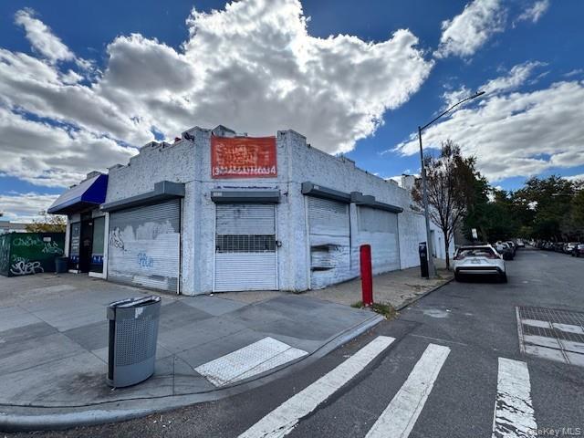 #1 photo, 650 E Fordham Road, Bronx , NY 10458