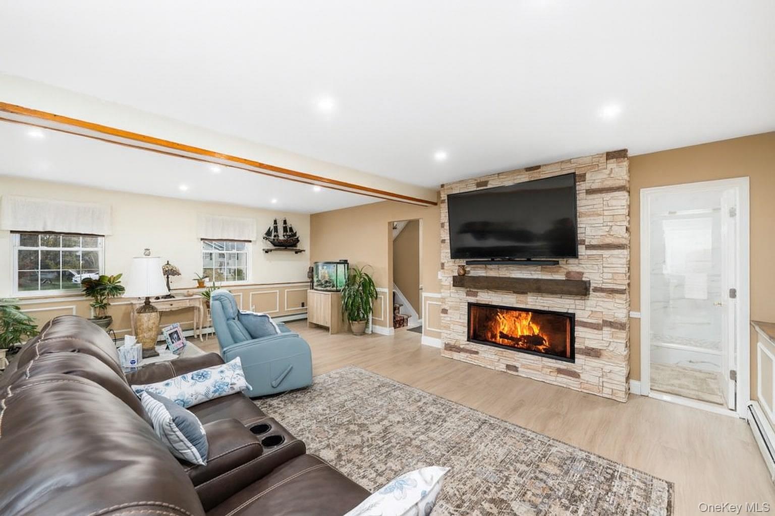 #16 photo, 293 Garden Street, New Windsor , NY 12553