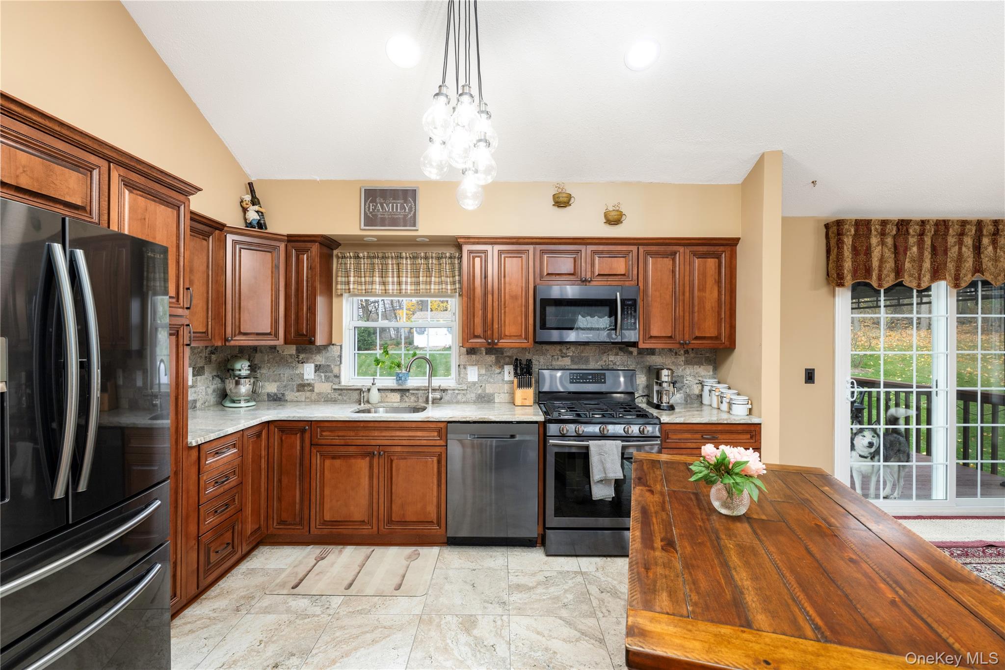 #7 photo, 293 Garden Street, New Windsor , NY 12553