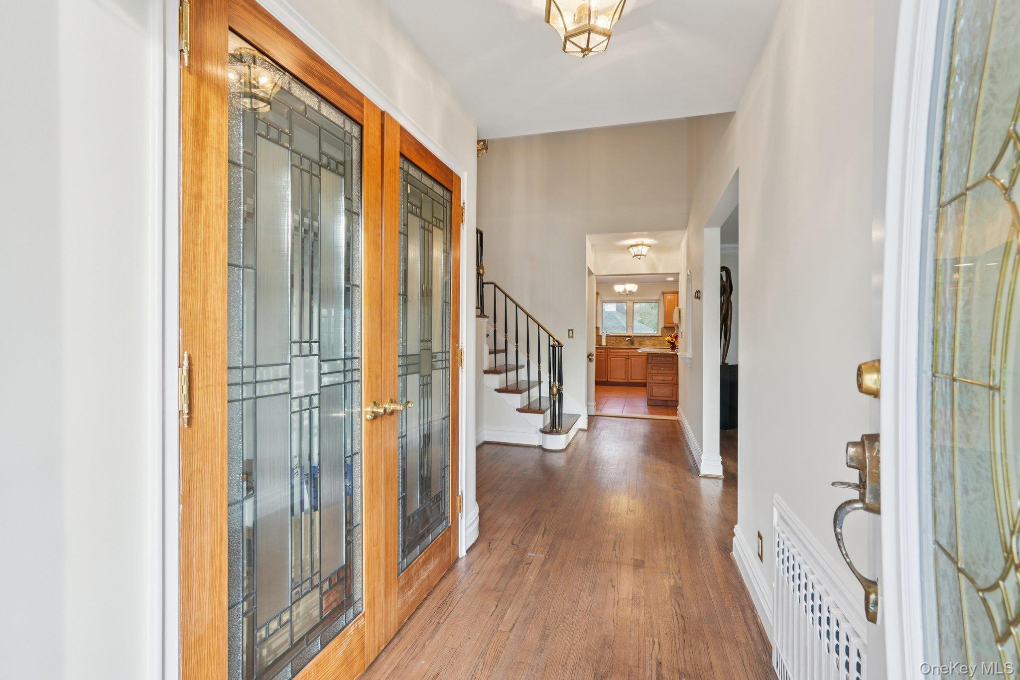 #3 photo, 808 Wolfs Lane, Pelham , NY 10803