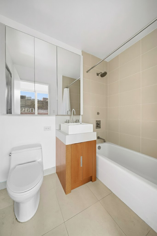 #9 photo, 450 W 17TH Street, Chelsea , NY 10011