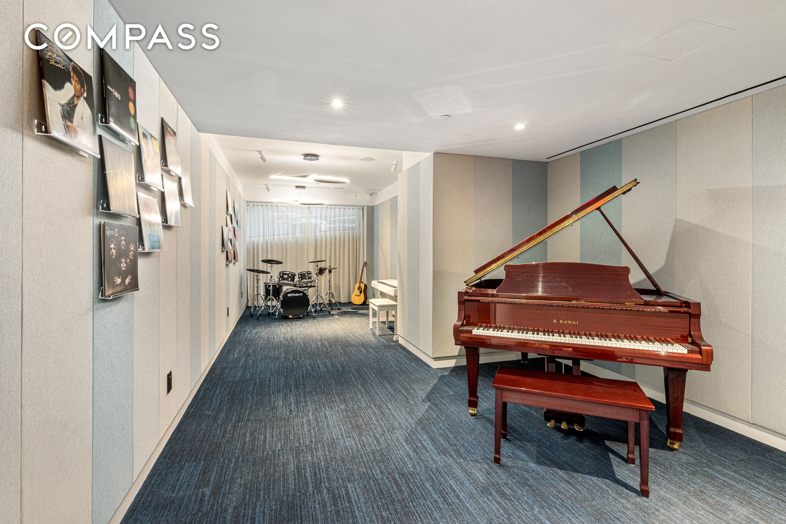 #21 photo, 250 W 96th Street, Upper West Side , NY 10025