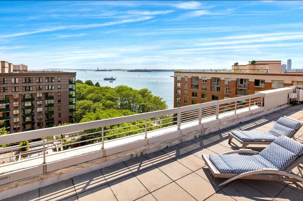 #6 photo, 2 S END Avenue, Battery Park City , NY 10280