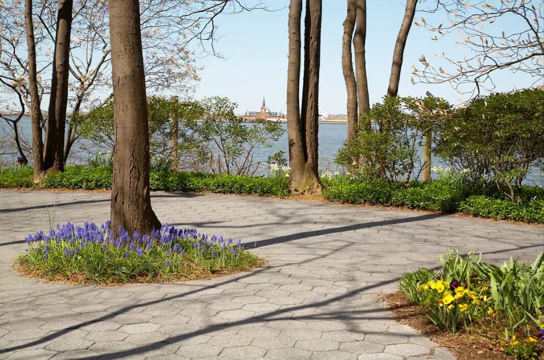 #7 photo, 2 S END Avenue, Battery Park City , NY 10280