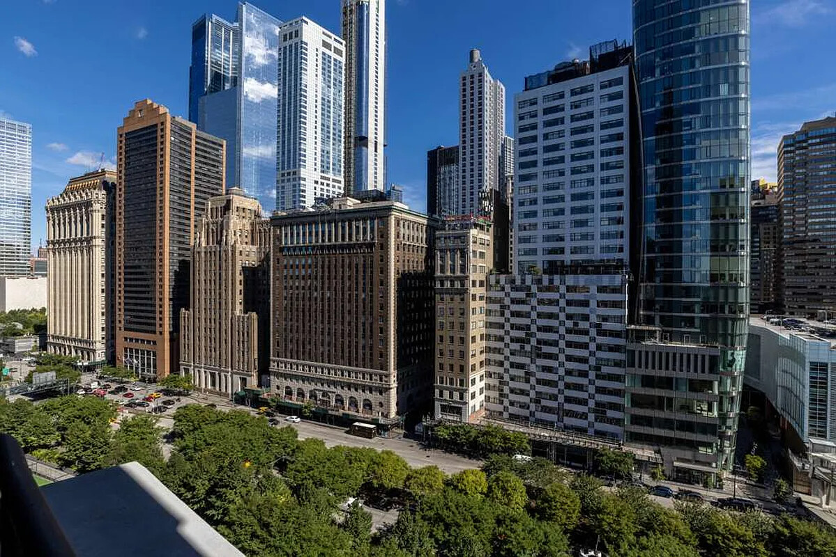 #4 photo, 200 RECTOR Place, Battery Park City , NY 10280