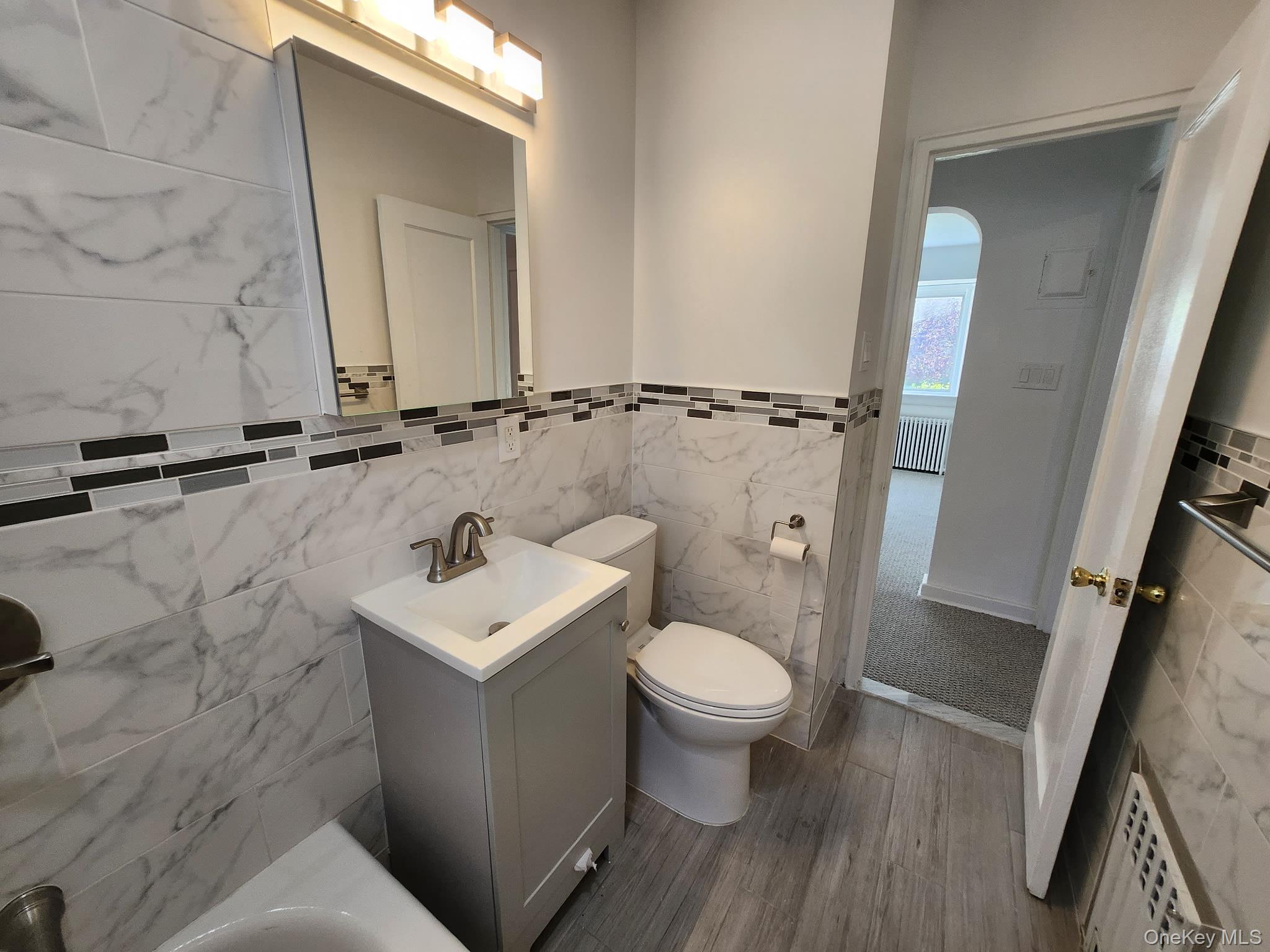 #11 photo, 264-37A Langston Avenue, Glen Oaks , NY 11004