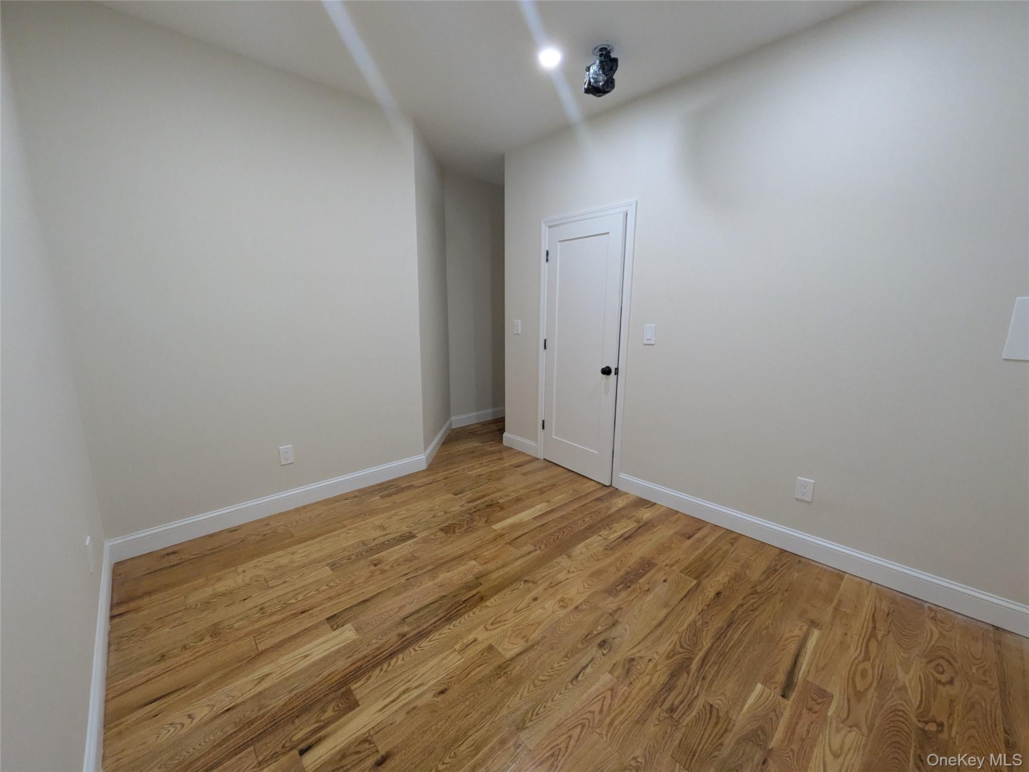 #11 photo, 104-44 42nd Avenue, Corona , NY 11368