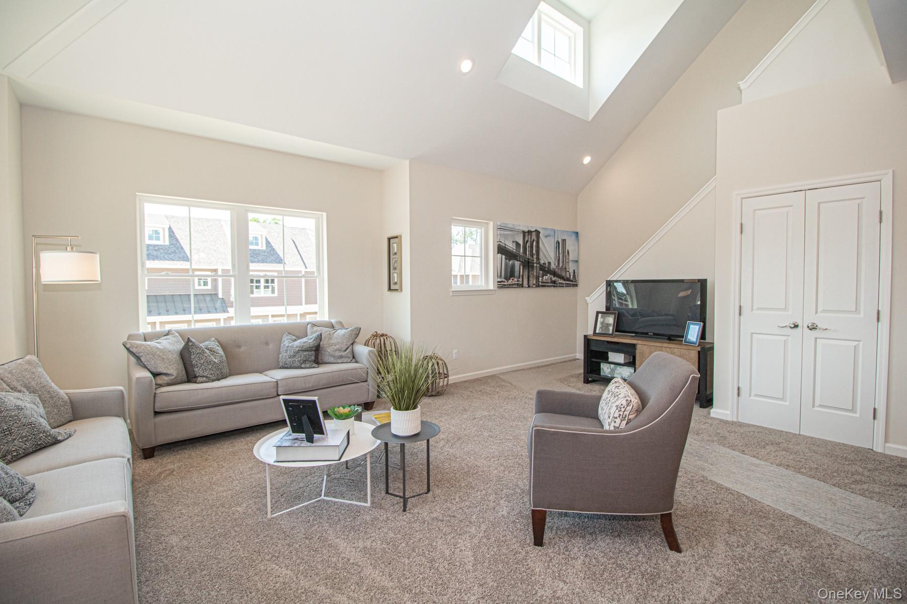 #16 photo, 110 Ashley Court Avenue, North Babylon , NY 11703