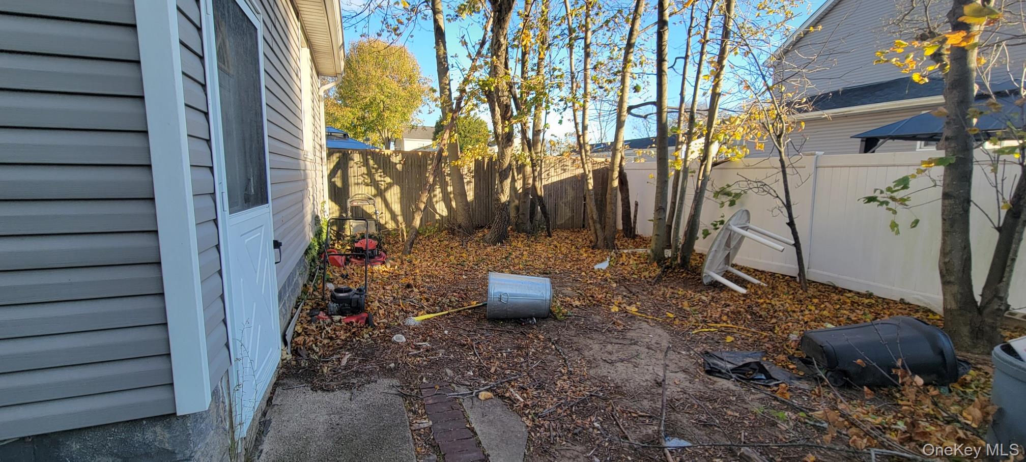 #8 photo, 11 45th Street, Lindenhurst , NY 11757