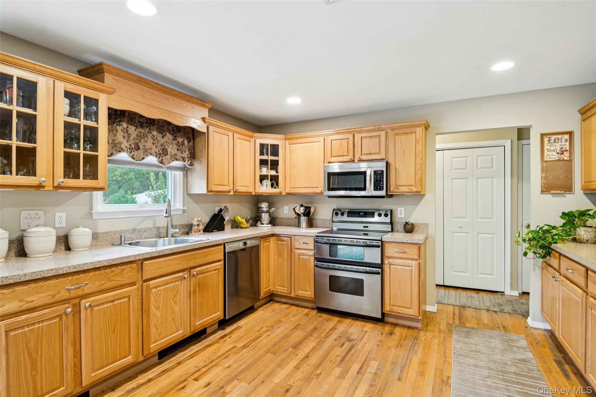 #14 photo, 23 Franklin Road, Sound Beach , NY 11789