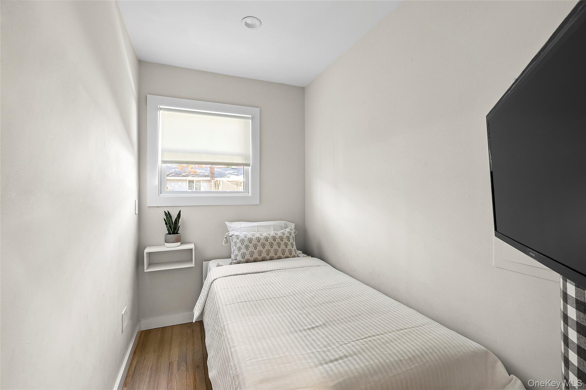 #12 photo, 43 Homewood Drive, Hampton Bays , NY 11946