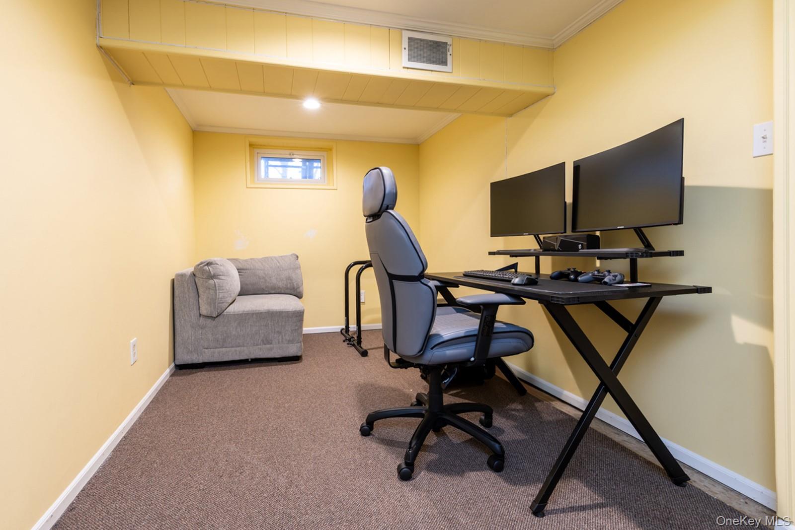 #17 photo, 16 E Hill Drive, サフォーク郡 Smithtown , NY 11787