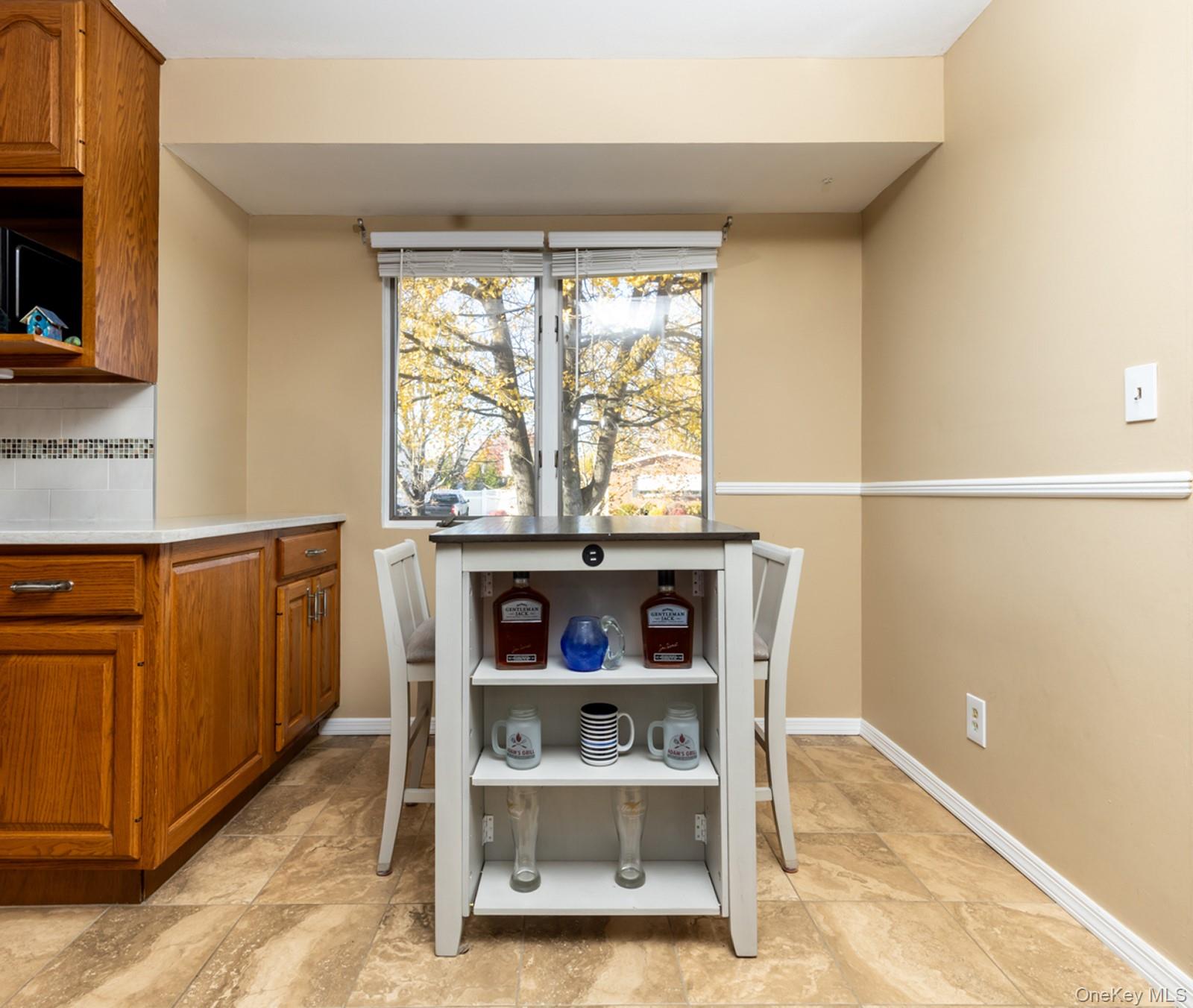 #6 photo, 16 E Hill Drive, サフォーク郡 Smithtown , NY 11787