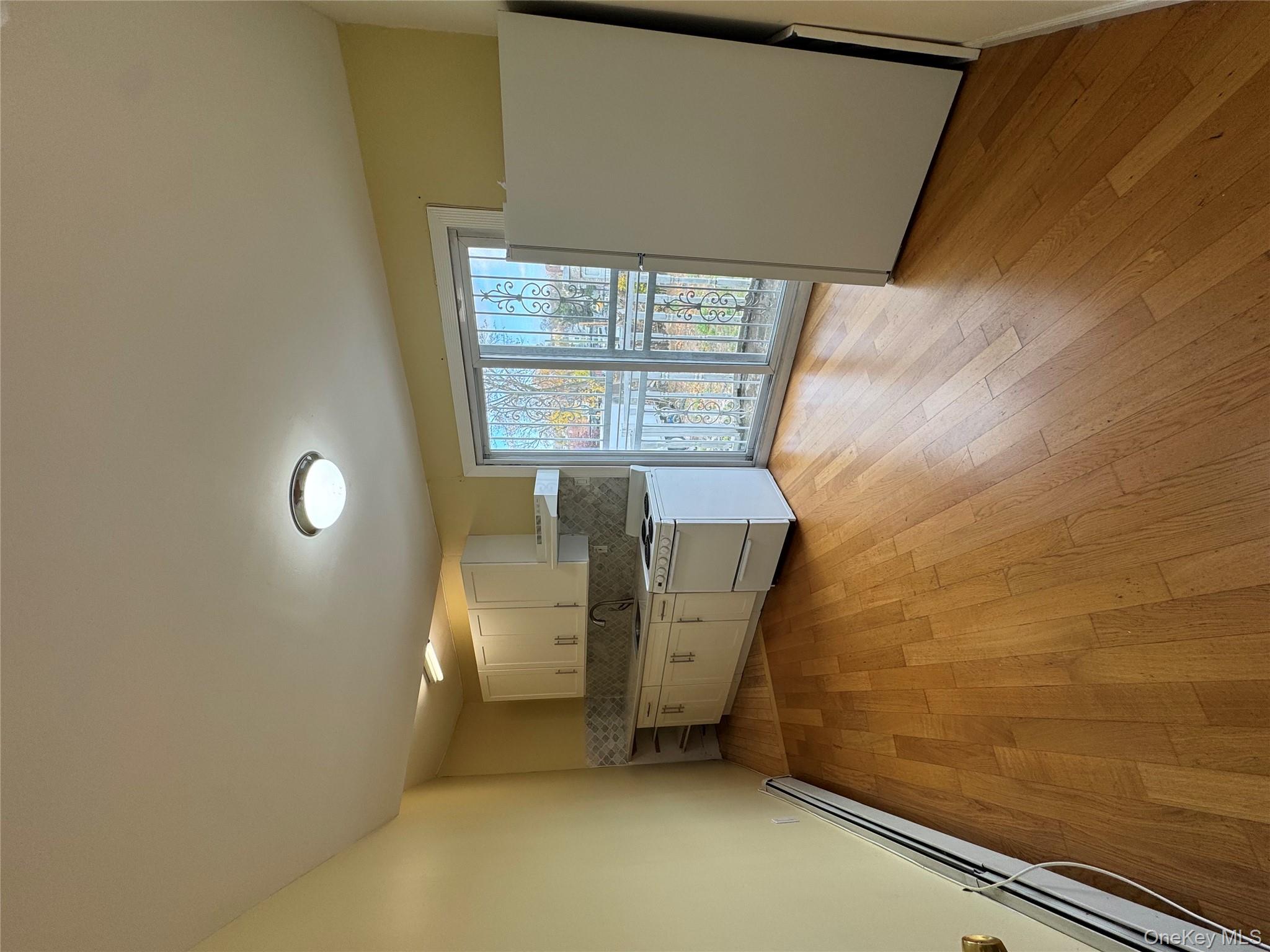 #10 photo, 94-30 199 Street, Jamaica , NY 11423