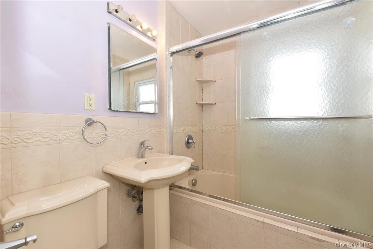 #15 photo, 1022 Jackson Avenue, Franklin Square , NY 11010