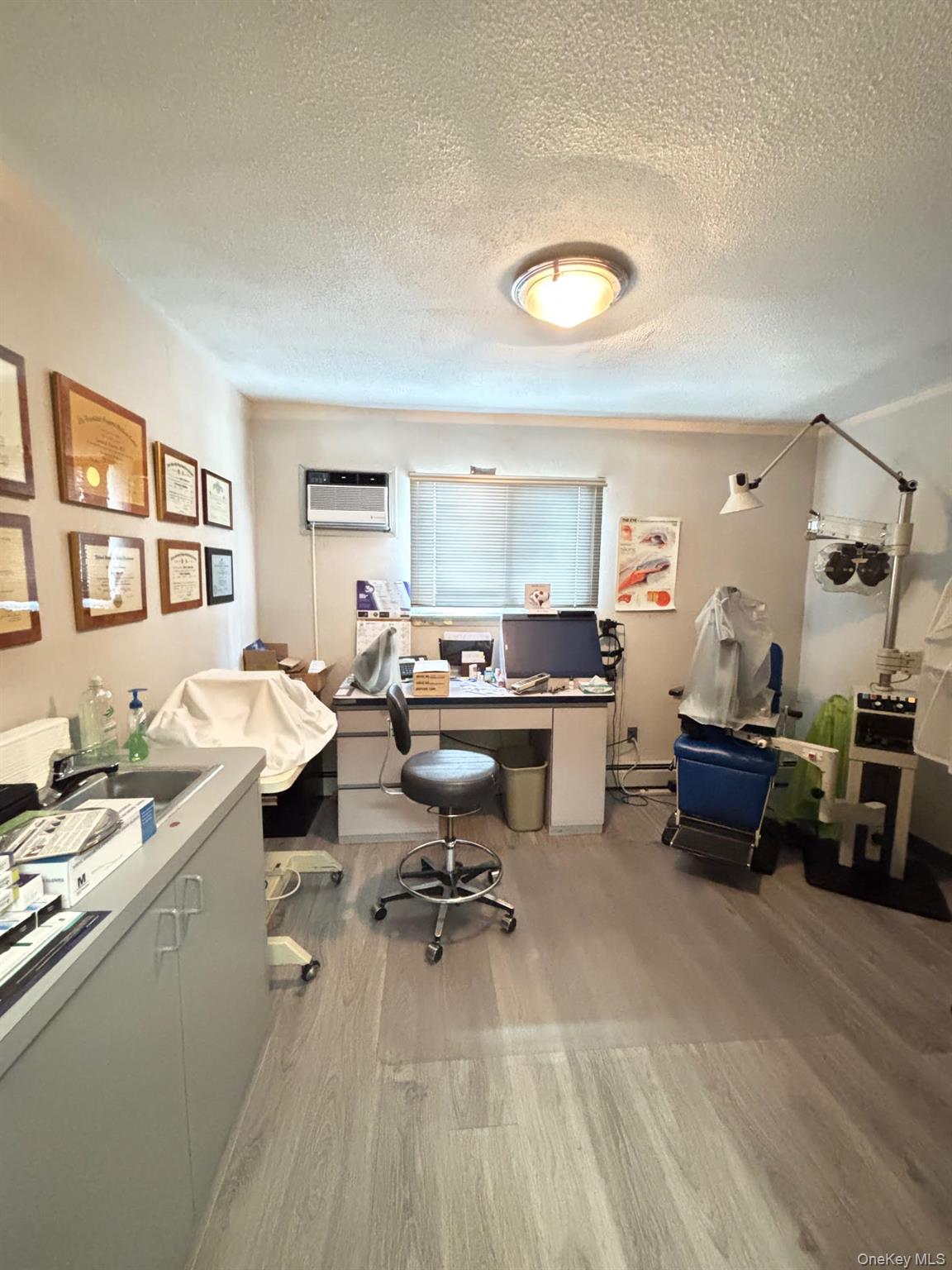 #6 photo, 220 Beach 20th Street, Far Rockaway , NY 11691