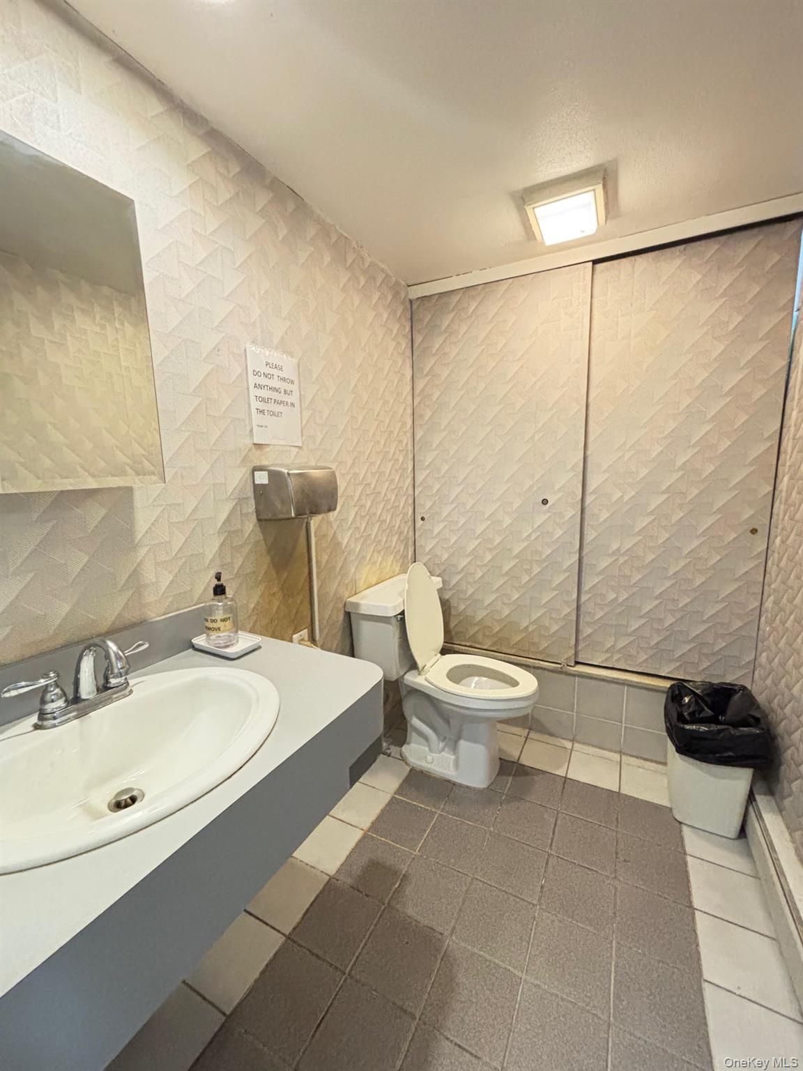 #9 photo, 220 Beach 20th Street, Far Rockaway , NY 11691