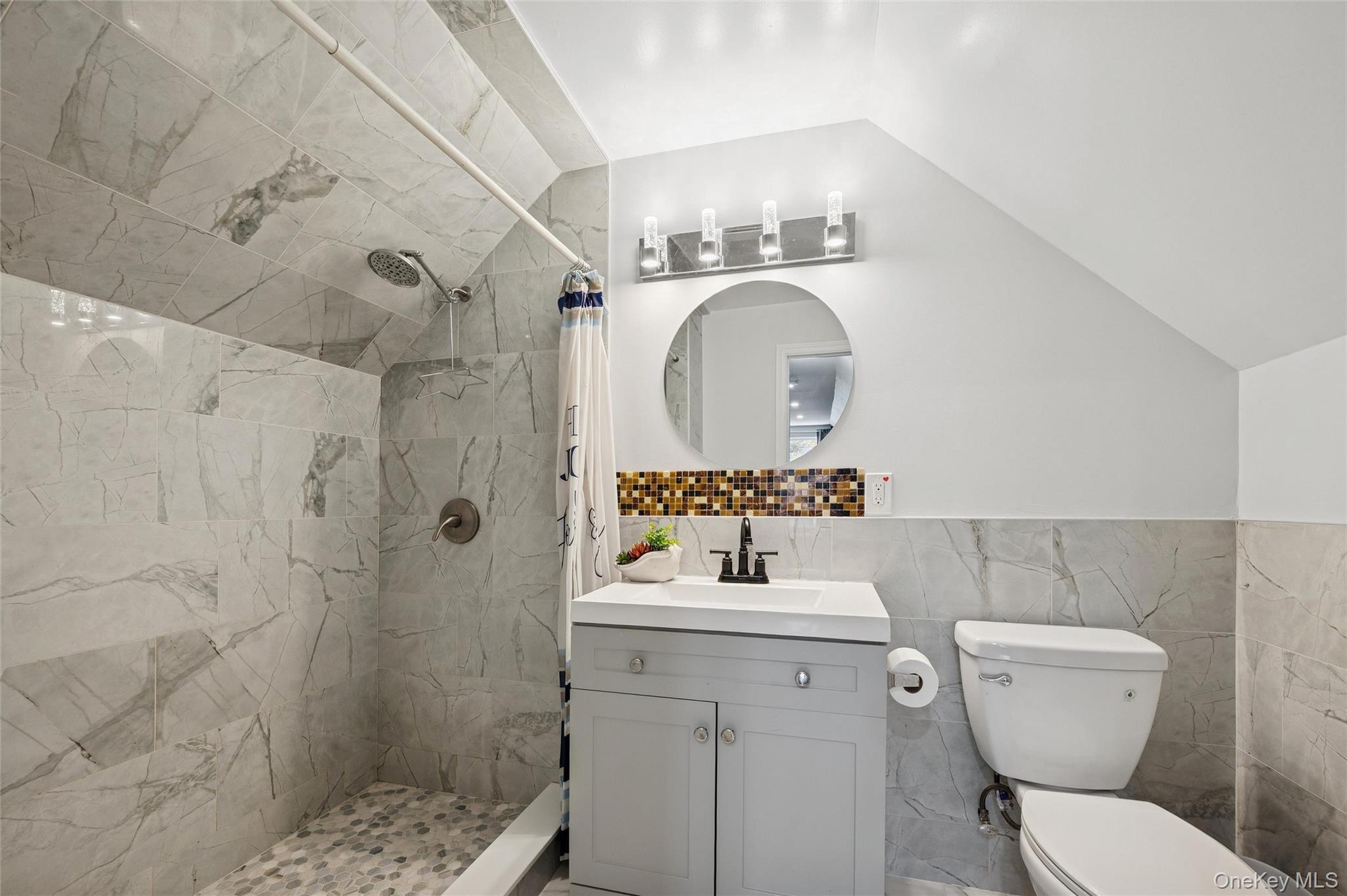 #19 photo, 109 Caroline Avenue, Franklin Square , NY 11010