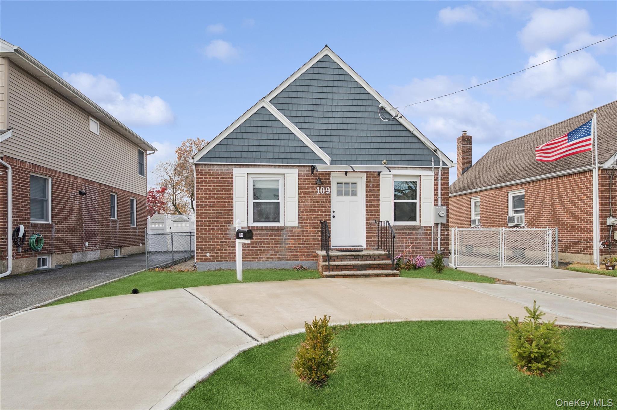 #3 photo, 109 Caroline Avenue, Franklin Square , NY 11010