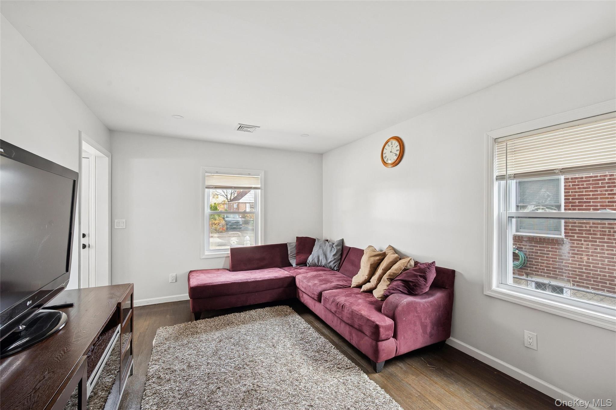 #6 photo, 109 Caroline Avenue, Franklin Square , NY 11010