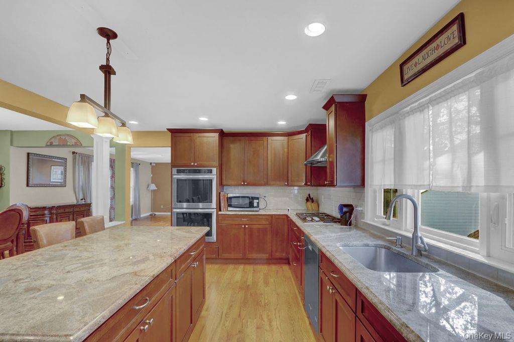 #12 photo, 25 Sterling Place, Malverne , NY 11565