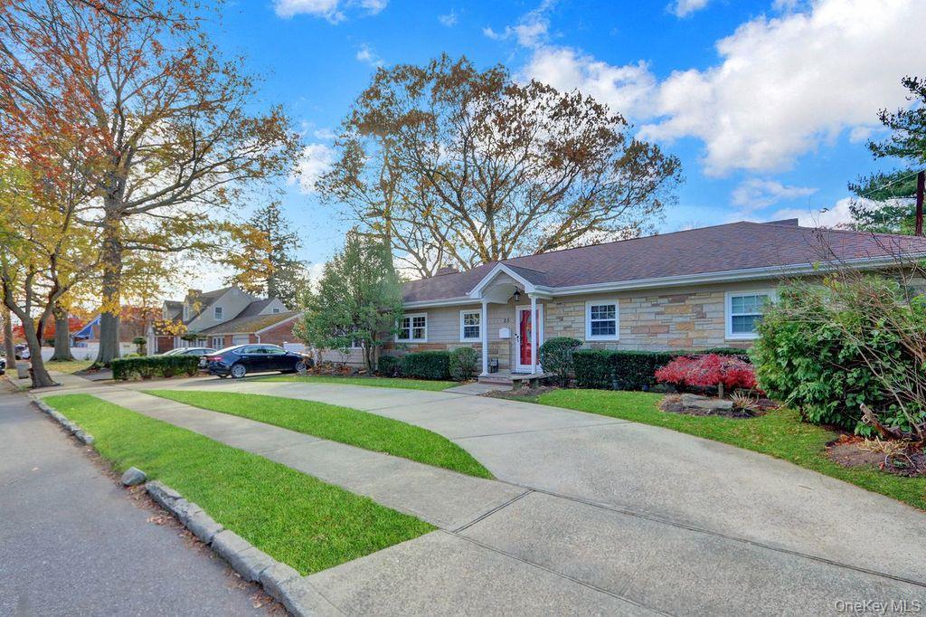 #3 photo, 25 Sterling Place, Malverne , NY 11565