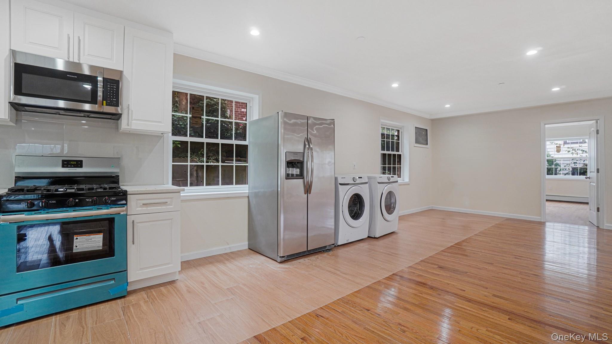 #15 photo, 85-02 165th st, Jamaica Hills , NY 11432