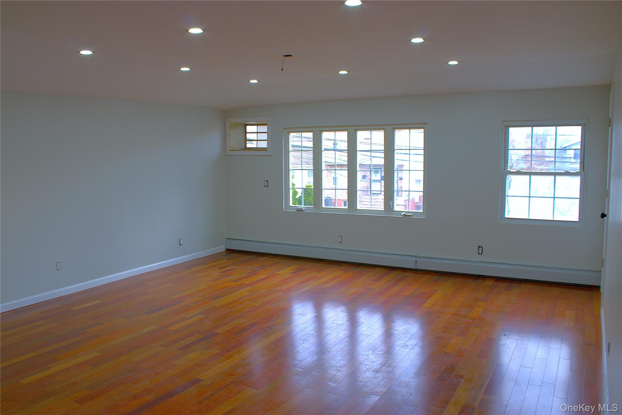 #2 photo, 143-14 222nd st, كوينز Springfield Gardens , NY 11413