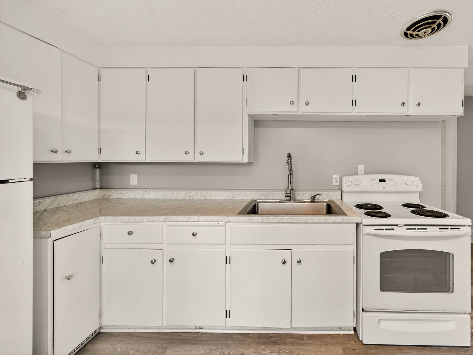 #3 photo, 12 Virginia Lane, Rochester , NY 14624