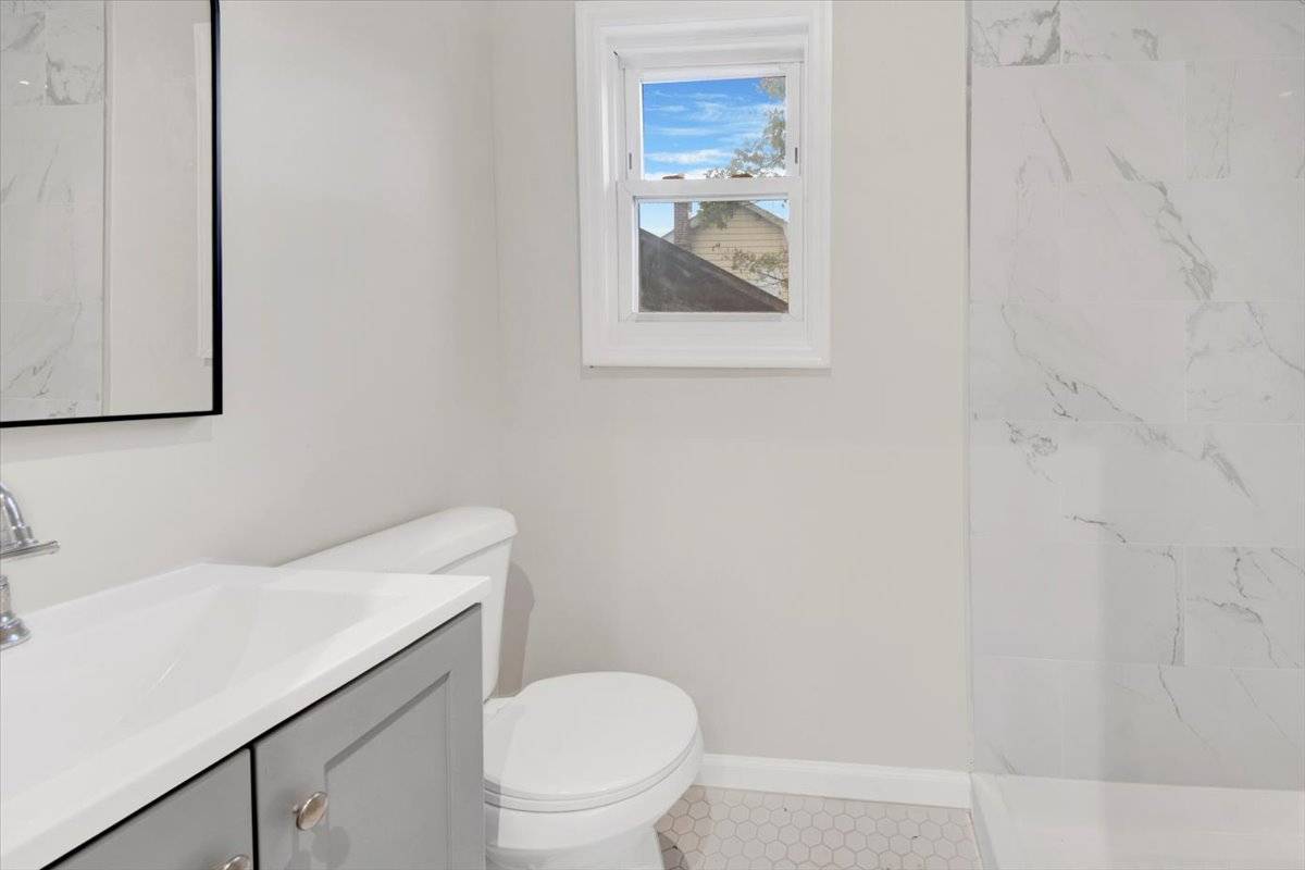 #11 photo, 4411 Edson Ave, Bronx , NY 10466