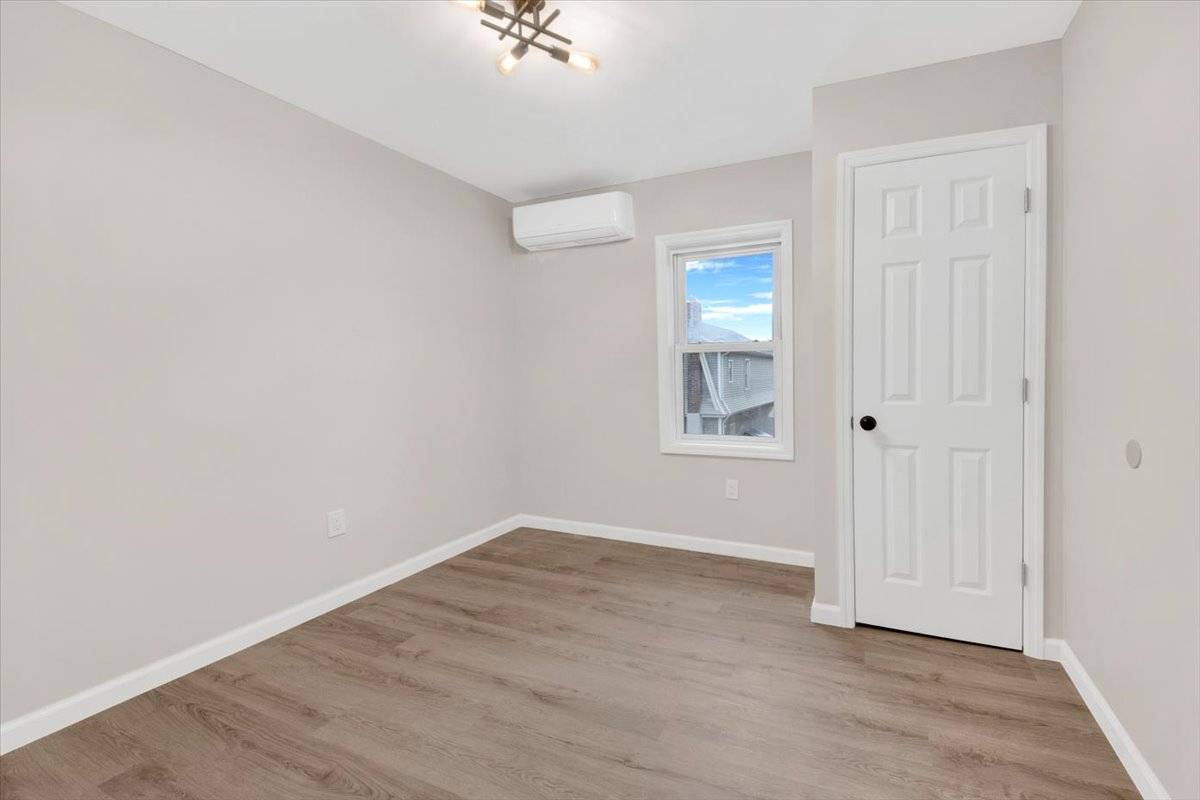 #21 photo, 4411 Edson Ave, Bronx , NY 10466