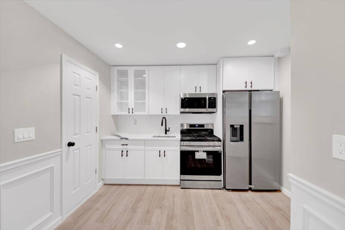 #6 photo, 4411 Edson Ave, Bronx , NY 10466